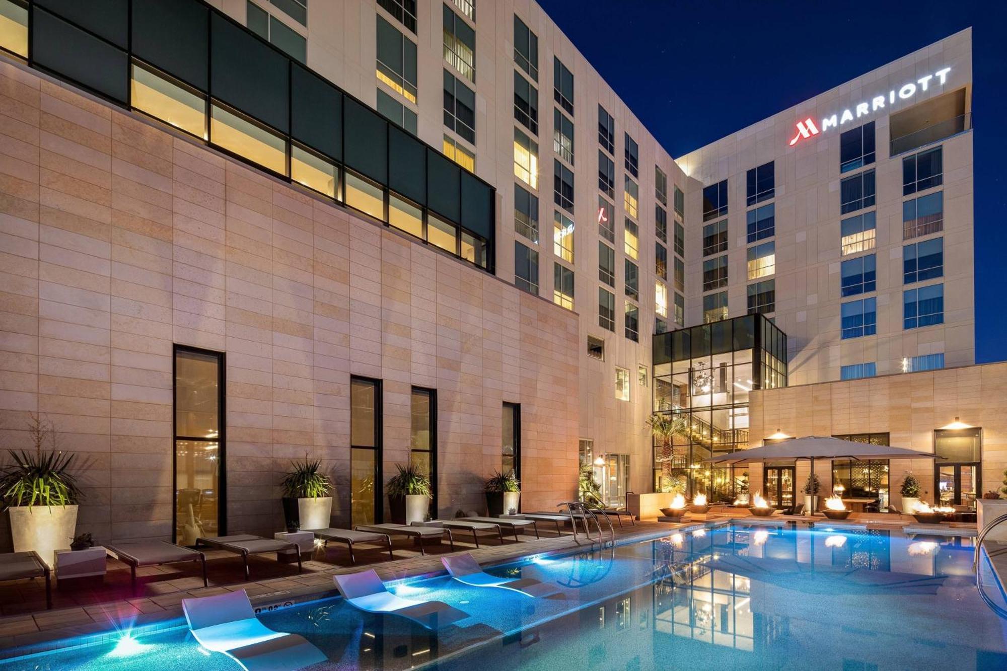 Odessa Marriott Hotel & Conference Center Exterior photo