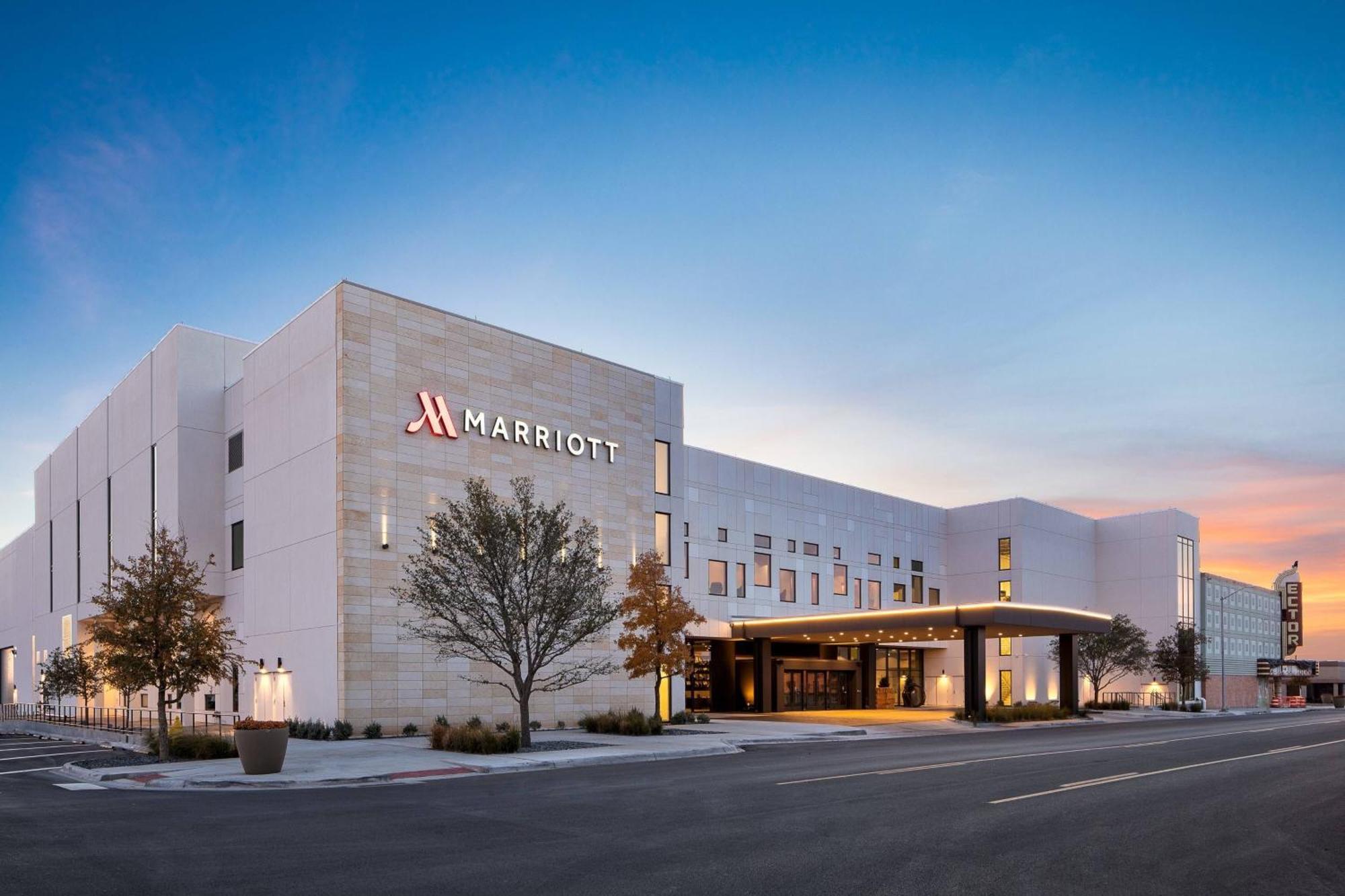 Odessa Marriott Hotel & Conference Center Exterior photo