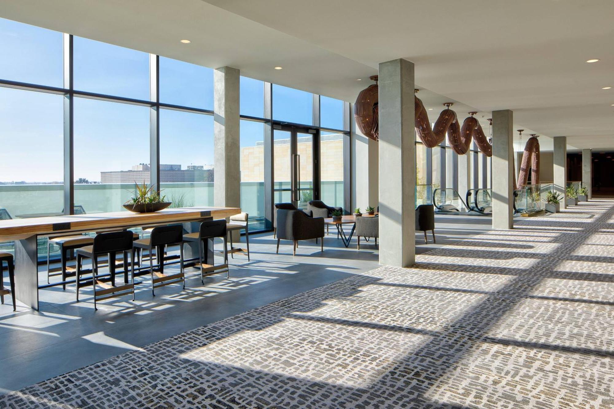 Odessa Marriott Hotel & Conference Center Exterior photo