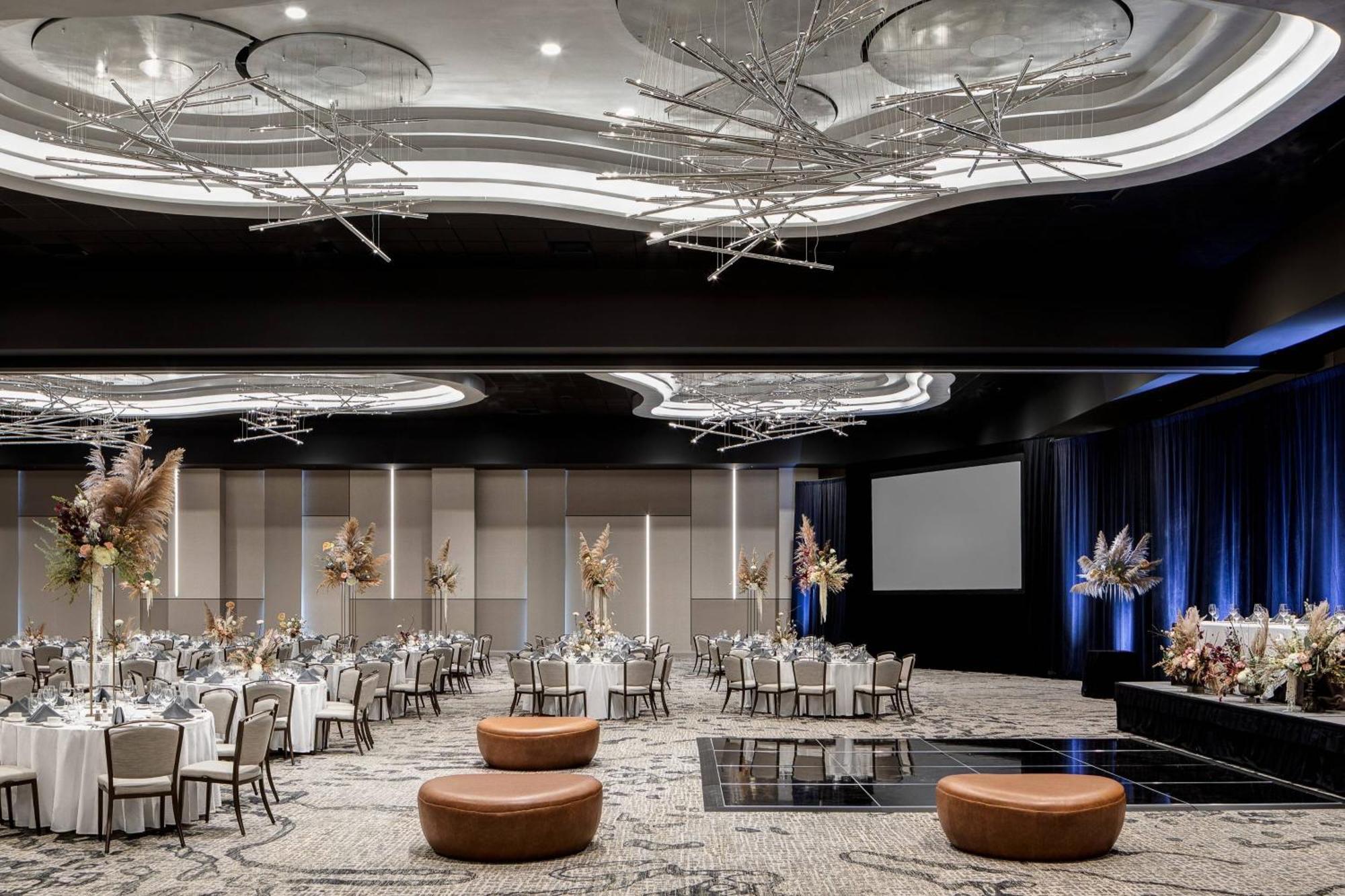 Odessa Marriott Hotel & Conference Center Exterior photo